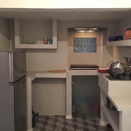 Apartamento 5Th Floor Bright Flat At Bohemian Exarcheia Atenas Exterior foto